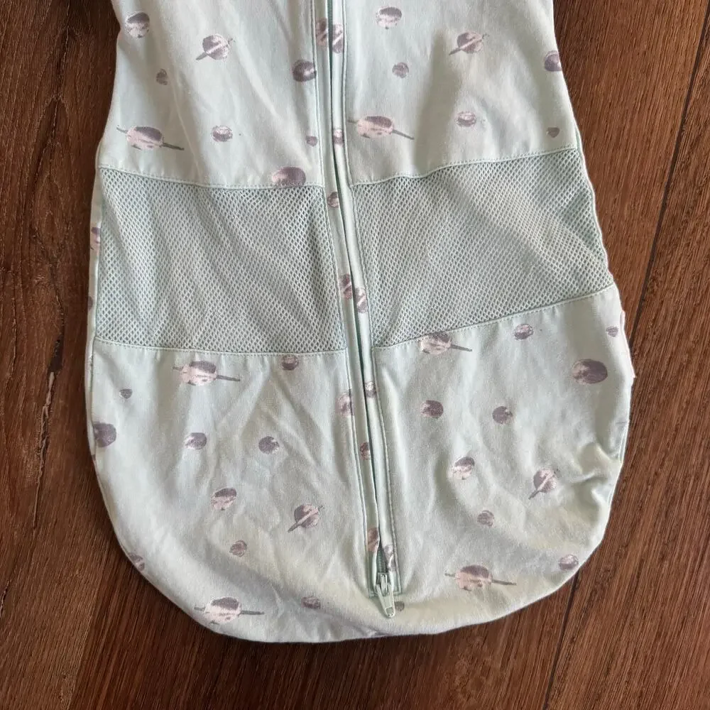 Happiest Baby SNOO Sleep Sack in a Planets Graphic Print